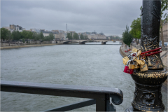 Sur-le-pont-des-arts-Micamb