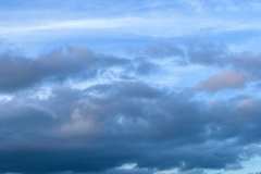 Velouté de nuages dans le ciel - GR