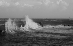 Jetee-dans-la-tempete JPStéphant