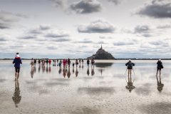 Arrivée au Mont St-Michel/Normandie - michel bailly
