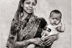 une maman heureuse/Indes Orissa - michel bailly