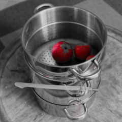 S-TRACTEUR à jus de fruit ROUGE